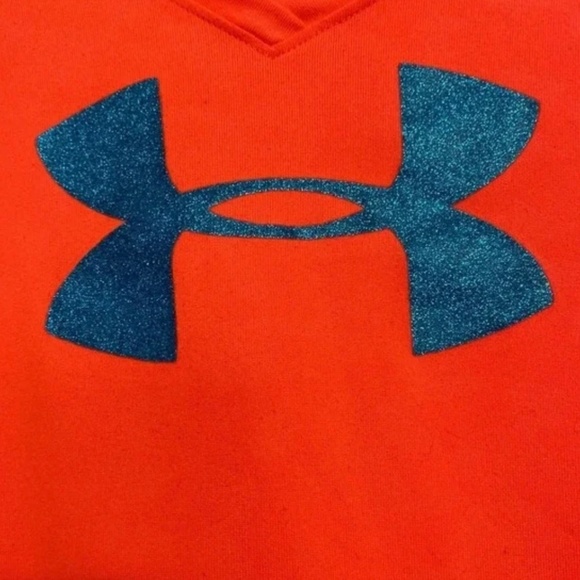 Under Armour Girls V-neck Graphic Logo Shirt - Picture 2 of 3